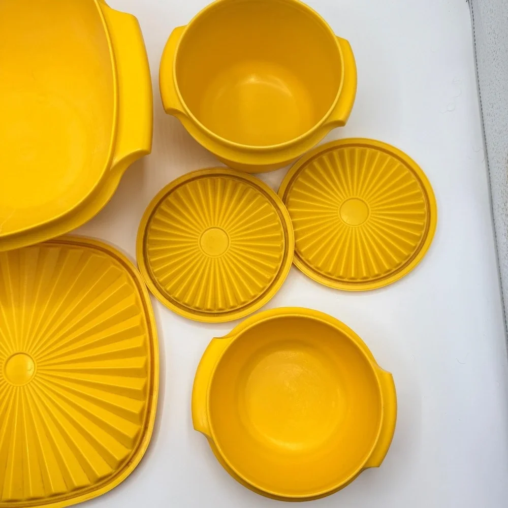 Tupperware‎ Harvest Gold Yellow Servalier Bowl 836 1323 886
